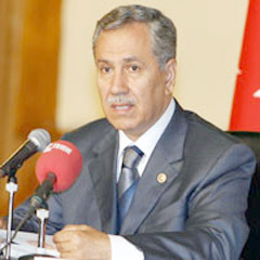 Arınç: Muhatabımız Öcalan değil