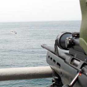 Aden'de Türk gemisine saldırı püskürtüldü