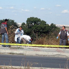 Hadımköy'de bulunan el bombalarna inceleme