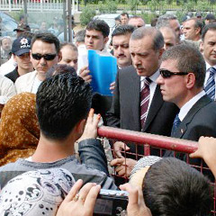 Erdoğan'a Sürmene'de sıcak karşılama