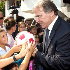 TBMM Başkanı Şahin'e sıcak karşılama