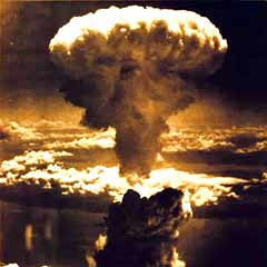 Nagasaki'de 80 bin kişi anıldı