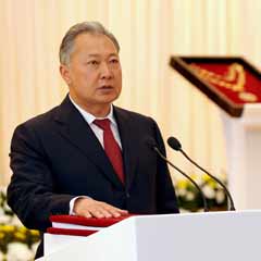 Gül, Kırgız lider Bakiyev'i kutladı