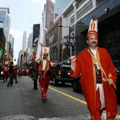 Mehter Toronto'yu salladı