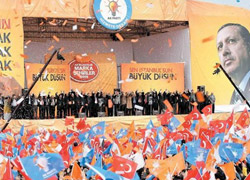 AK Parti rekorları kırıyor