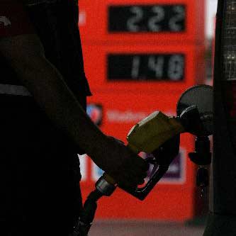 Petrol 63 dolara geriledi