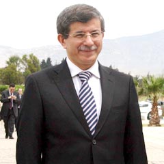 Davutoğlu, Lübnan'a gidiyor