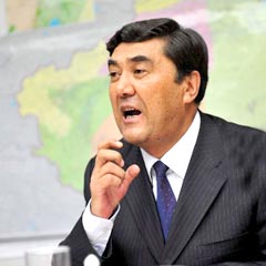 Uygur Türklerine "demir yumruk" tehdidi