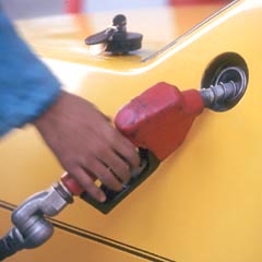 Benzine 1 kuruş zam