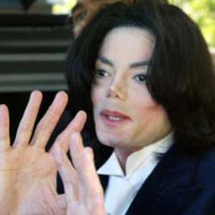 Babası Jackson'un öldürüldüğünü iddia etti