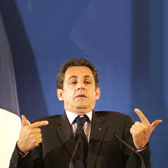 Sarkozy'den küstahlık!