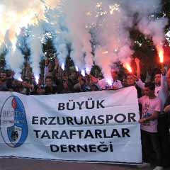 Erzurumsporlu taraftarlar takıma destek istedi
