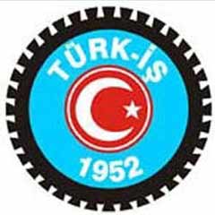 Türk İş üyeleri hükümeti protesto etti