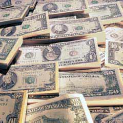Dolar 1,525 TL, Euro 2,155 TL'den açıldı