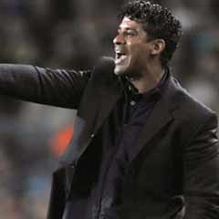 Rijkaard, ilk maçında tat vermedi!
