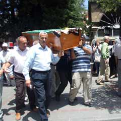 Eruygur'un kız kardeşi toprağa verildi