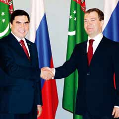Berdimuhammedov'dan Medvedev'e davet