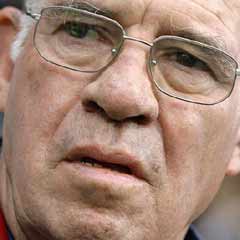FLAŞ: Aragones'in sözleşmesi feshedildi
