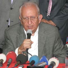 "Partiler ölmez, uykuya yatar"