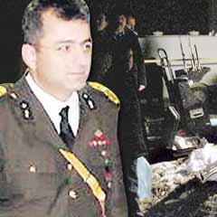 Yarbay Dönmez 'bombaları' polise attı