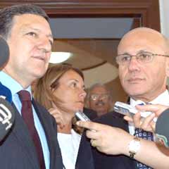 Barroso: Çözümü destekliyoruz