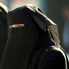 Fransa'da burka yasağına sert tepki