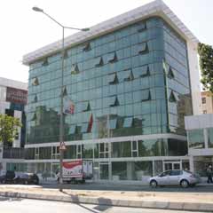 CHP’li belediyenin lüks binasında mescit yok