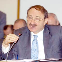 Bakan Özak: Almanlar bizden daha mı medeni?