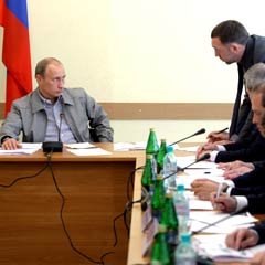 Ruslar, Putin'in kalem fırlatmasına hasta oldu