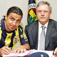 Topuz resmen Fenerli