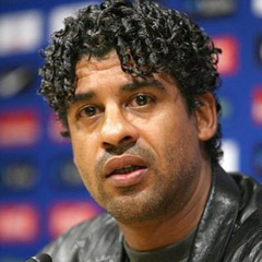 Rijkaard, İstanbul'a geldi 