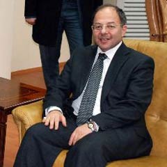 Sağlık-Sen, Akdağ'dan yardım istedi