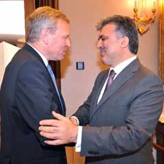 Gül, NATO Genel Sekreteri'ni kabul etti