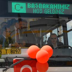 Erdoğan Kayseri'de otobüs kullandı