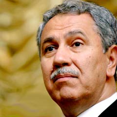 Arınç: Böyle bir saçmalık yapmayız