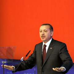 'Kusura bakmayın, kesinlikle para var'
