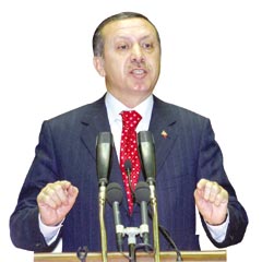 'Yalan ve iftiralarla üzerimize geliyorlar'
