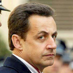 Sarkozy kaybolan uçaktan ümidini kesti