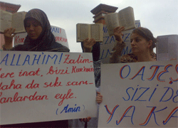 Kur'an tilaveti ve terörü protesto eylemi  