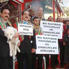 Bu pankartın cezası 5 ay hapis