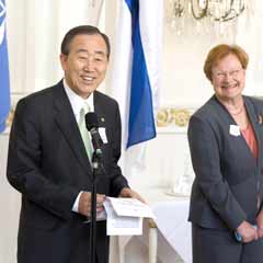 Ki-moon, Finlandiya'yı ziyaret etti