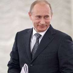 Putin gazeteciliğe soyundu