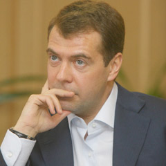Rus ekonomisi Medvedev'i korkutuyor