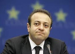 'Barış düşmanlarını 'Oğlum bak git' diyerek kovalıyoruz'