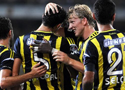 Fenerbahçe, Kadıköy'de galibiyetle başladı