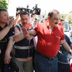 Sinan Aygün de hakim tutmuş