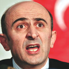 Eminağaoğlu panikledi!