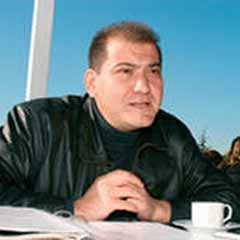 Erkeksen bana dava aç!