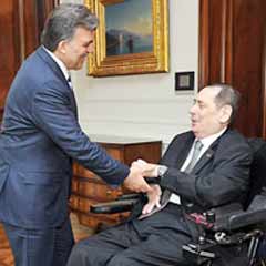 Abdullah Gül'den Menderes'e jest