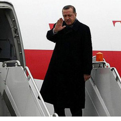 Erdoğan, Bakü'ye geldi